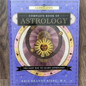 Llewellyn's Complete Book of Astrology